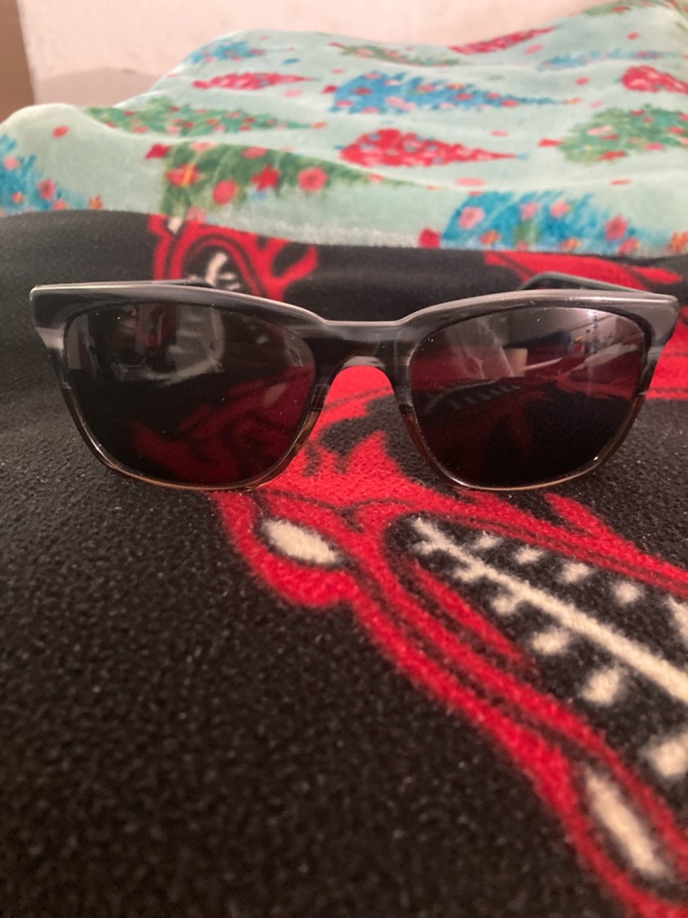 Warby Parker Black Frame Eyeglasses with Subtle Silver Logo